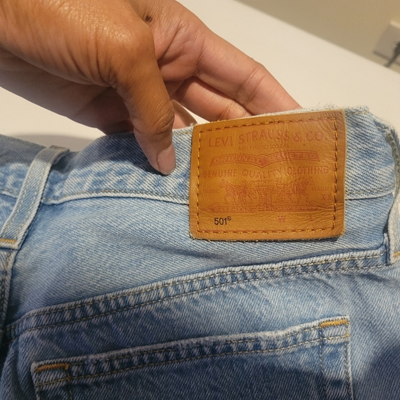 Levi's Denim Shorts -- Button Fly - Picture 3 of 5